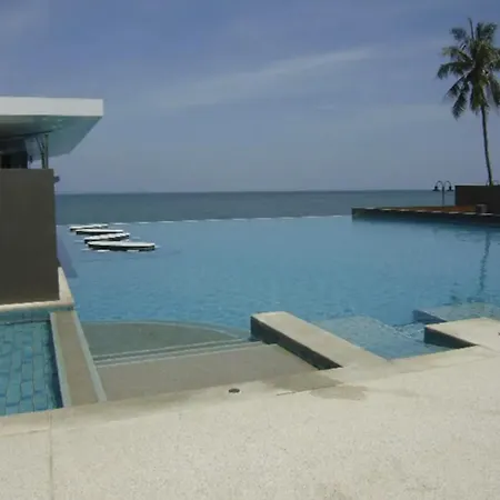 Ananya Beachfront Wongamat Paradise Pattaya Exterior photo