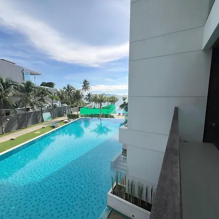 Ananya Beachfront Wongamat Paradise Pattaya Exterior photo